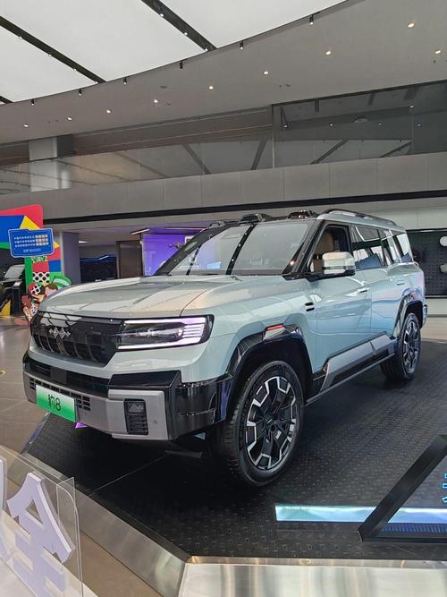 佛山197比亚迪方程豹硬派越野的爆款，英菲尼迪35周年与你共成长